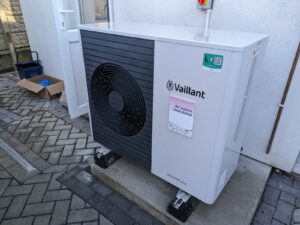 The Coldest Room Sets the Heat-Pump Test